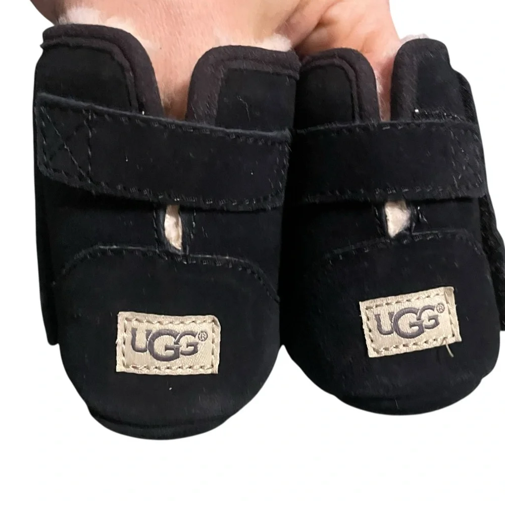 Ugg‎ Jessie Crib Toddler Toasty Warm Sheepskin Winter Boots Black Size 0/1